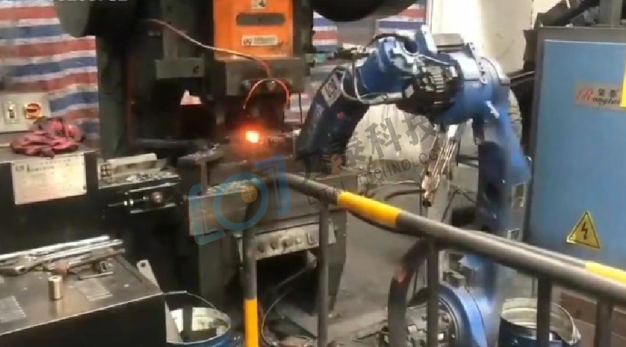 鍛造工業機器人2